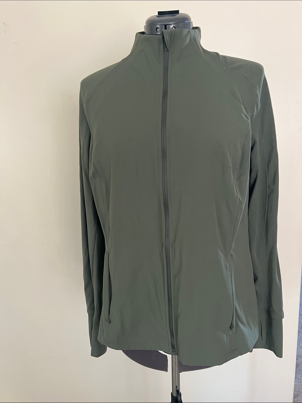 Avia Women’s Olive Zip-Front Windbreaker Jacket